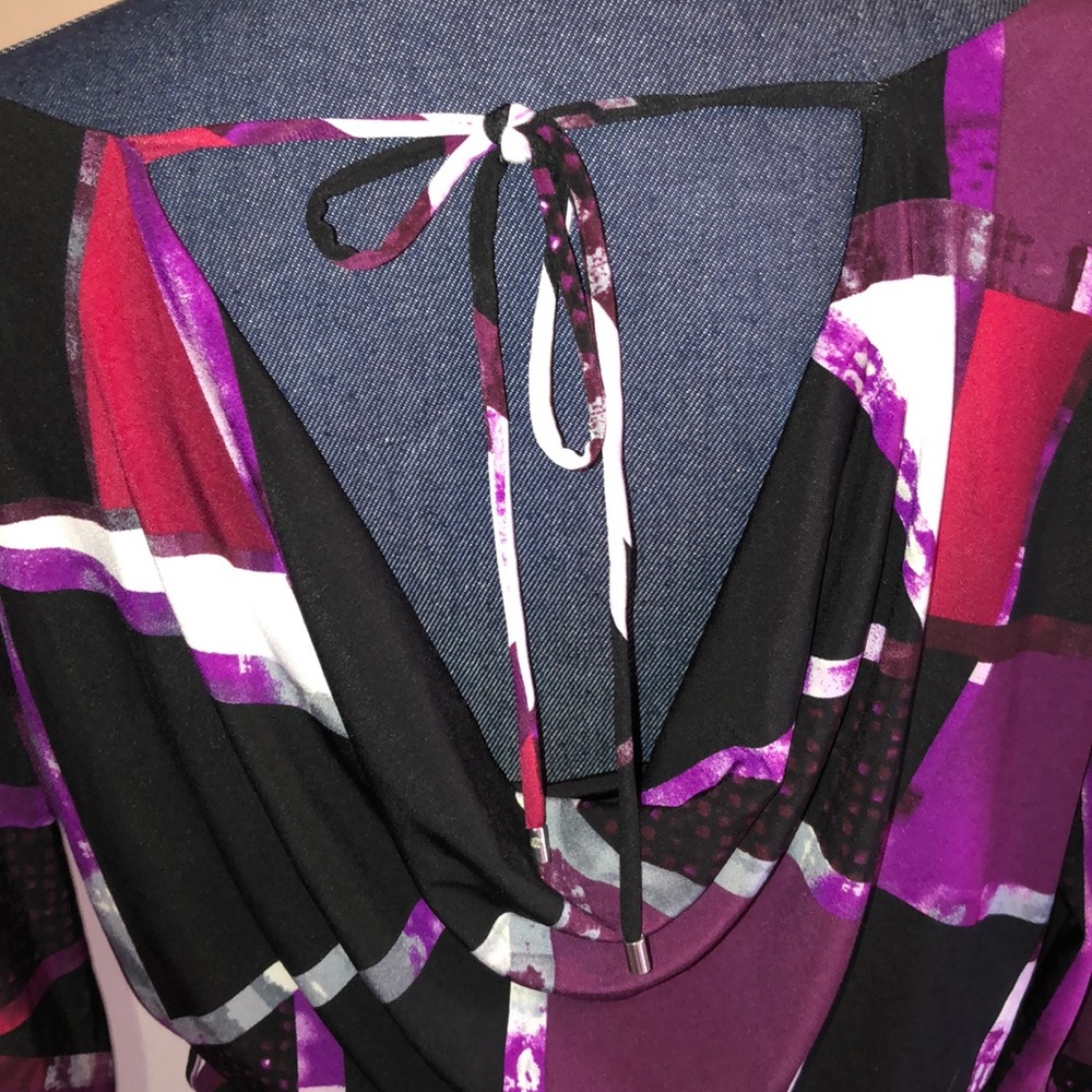 White House Black Market Geometric Banded Top - Picture 6 of 8